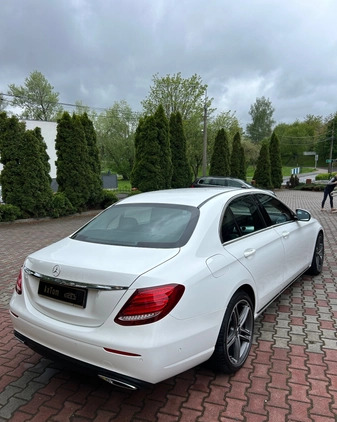 Mercedes-Benz Klasa E cena 134900 przebieg: 132000, rok produkcji 2019 z Krapkowice małe 277